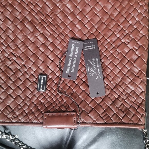 Falor Italy Crossbody Leather Bag - Picture 4 of 6